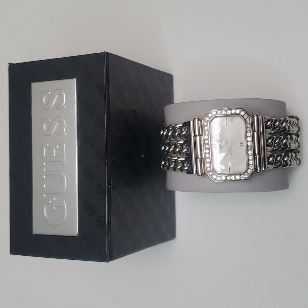 Guess Silver Crystal-Accent Women’s Bracelet Watch